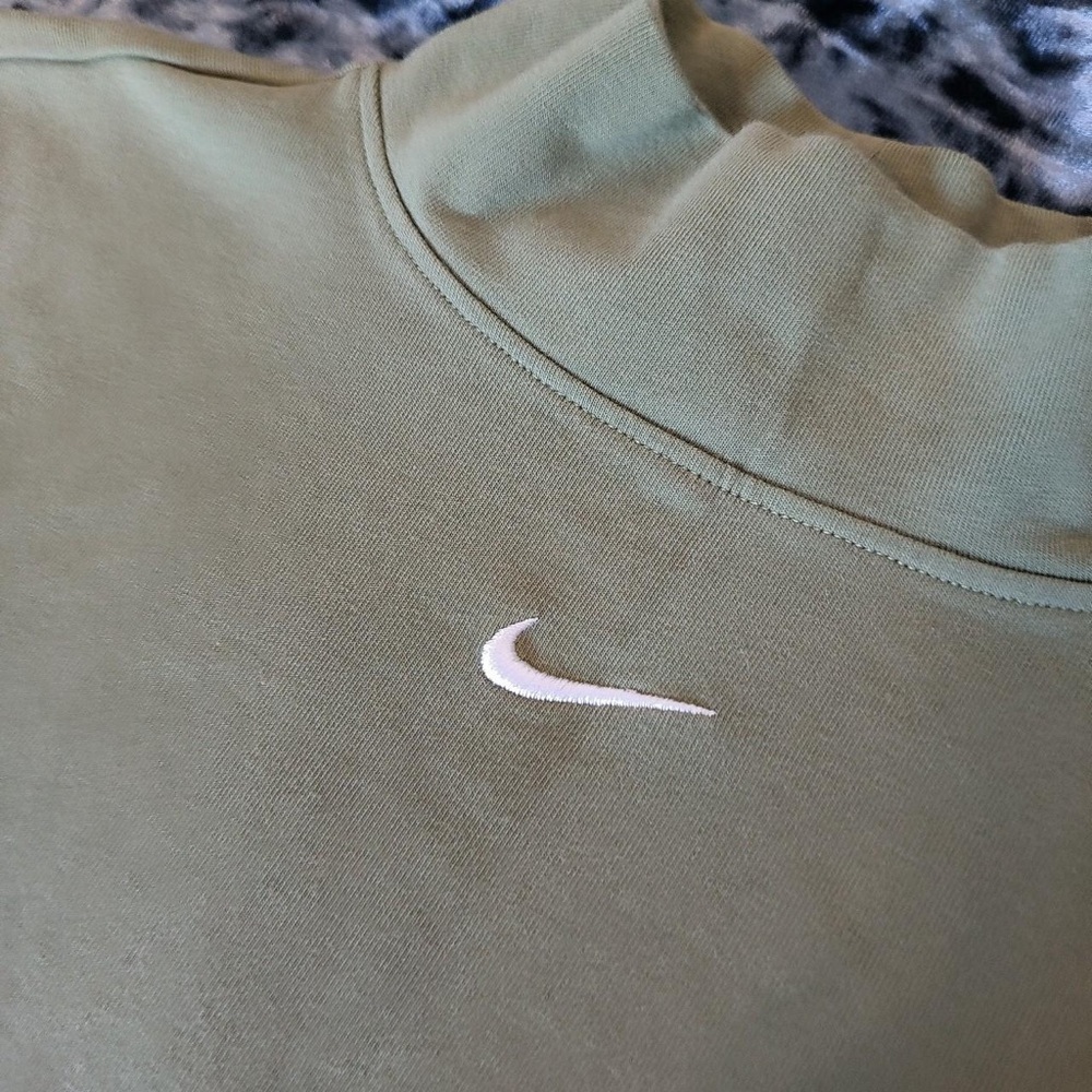 Nike Sage Green Pullover
